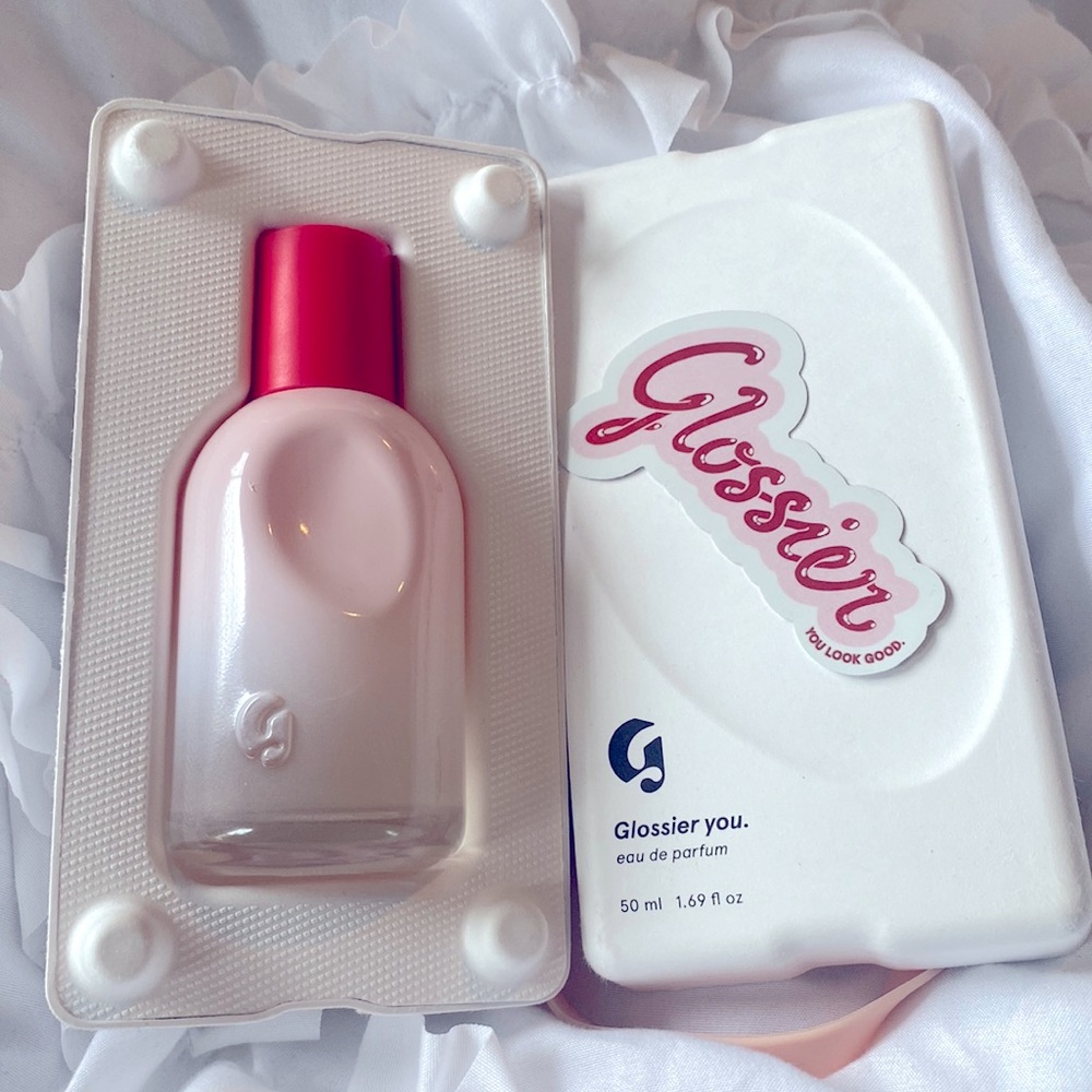 Glossier perfume -FREE SHIPPING